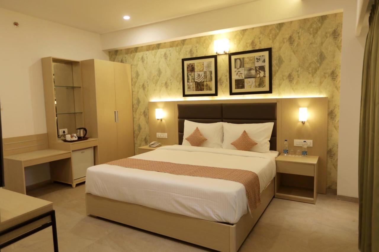 Hotel Shourya Residency Gulab Bagh Udajpur Zewnętrze zdjęcie